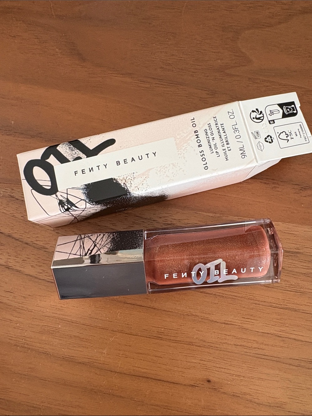 Fenty Beauty Gloss Bomb Oil - Fenty Glow shade